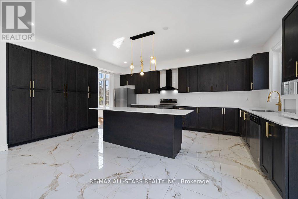 Photo 14 of 92 Hennessey Crescent, Kawartha Lakes ON