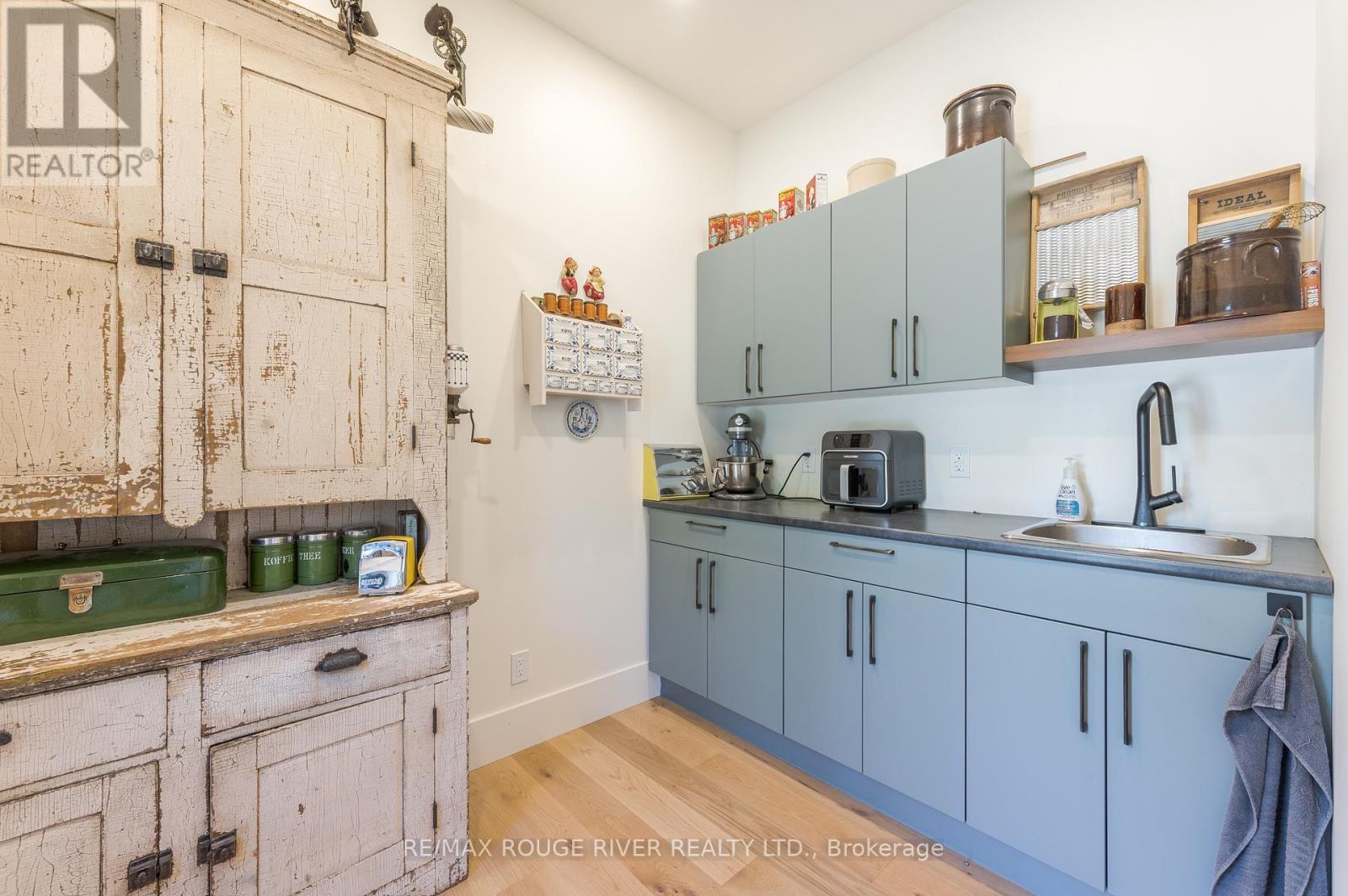 Photo 20 of 22 Lockhart Court, Trent Hills ON