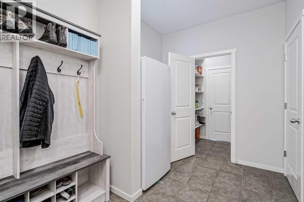 Photo 15 of 225 Kingsmere Cove Se, Airdrie AB