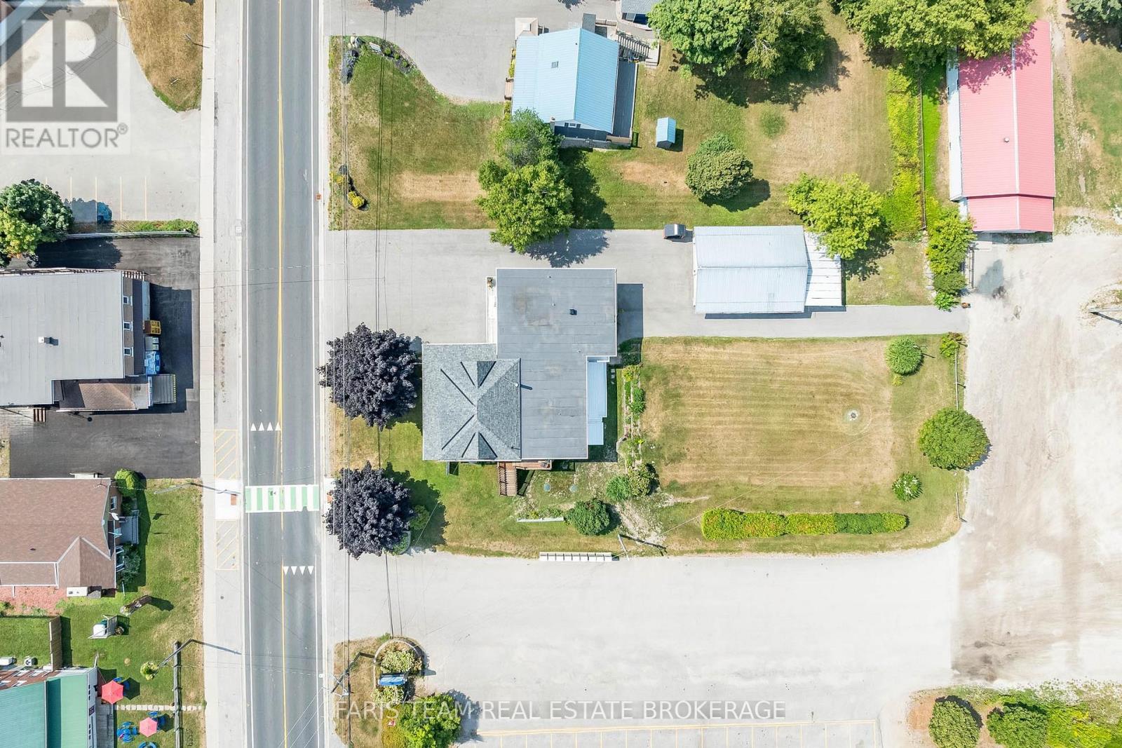 Photo 35 of 346 Lafontaine Road W, Tiny ON