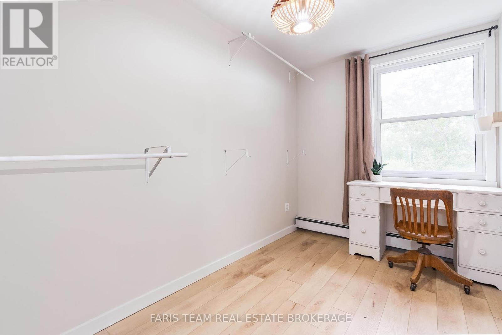 Photo 12 of 2668 Westshore Crescent, Severn ON