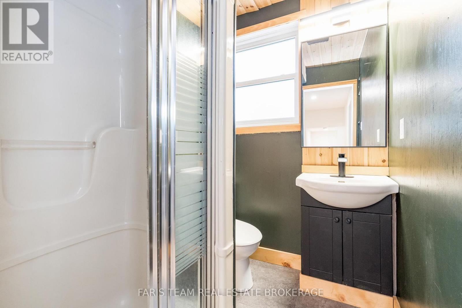 Photo 16 of 2668 Westshore Crescent, Severn ON