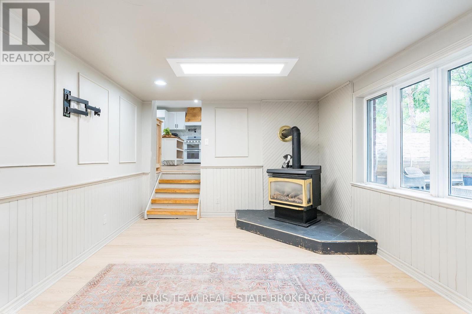 Photo 21 of 2668 Westshore Crescent, Severn ON