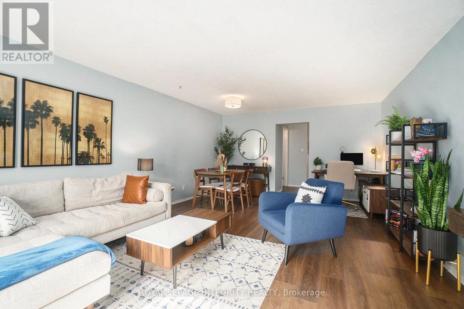Photo 7 of 96 Haxby Private, Ottawa ON