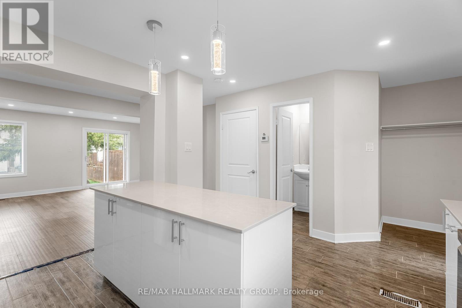 Photo 8 of 2788 Pimlico Crescent, Ottawa ON