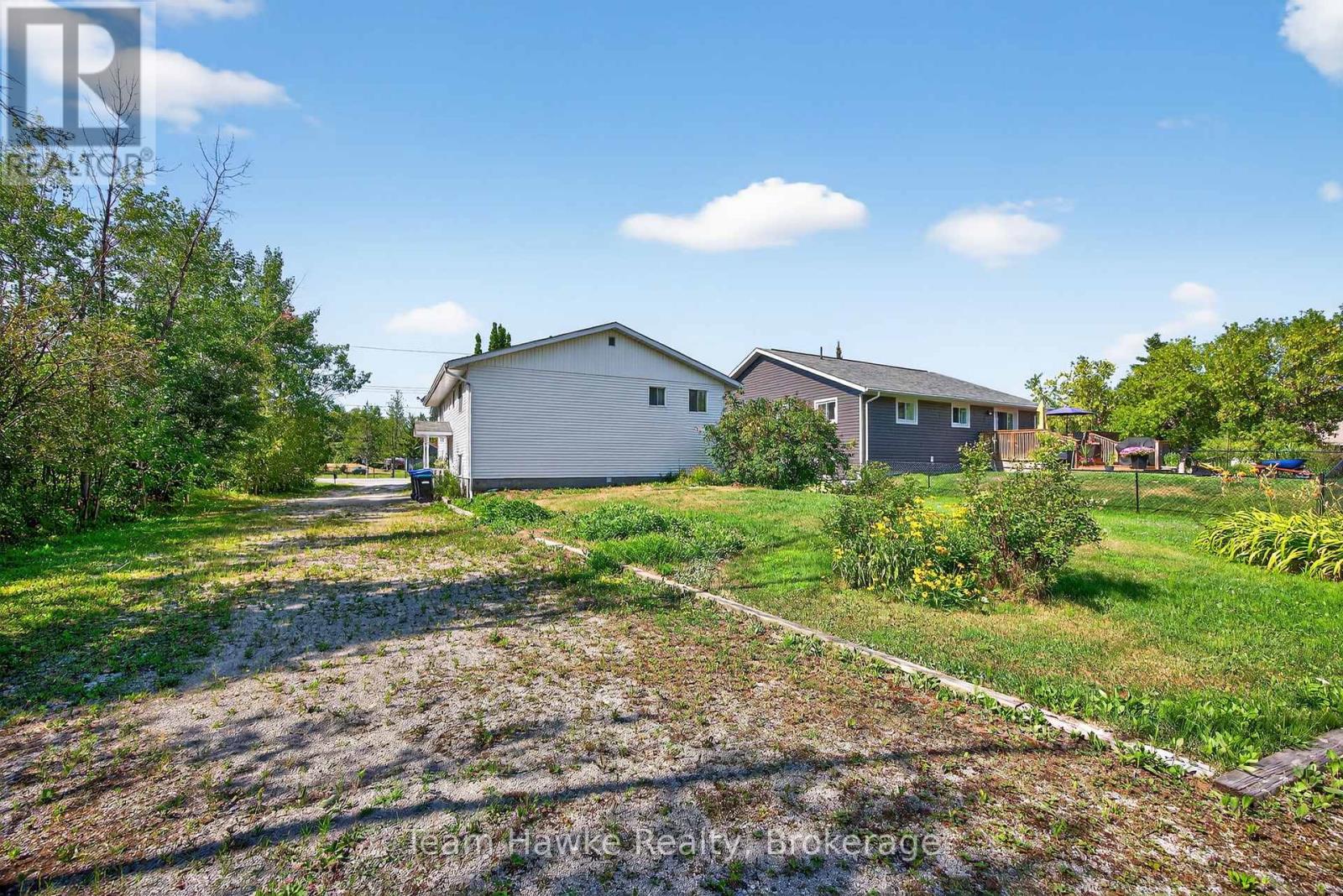 Photo 45 of 203 Woodlands Avenue, Tay ON