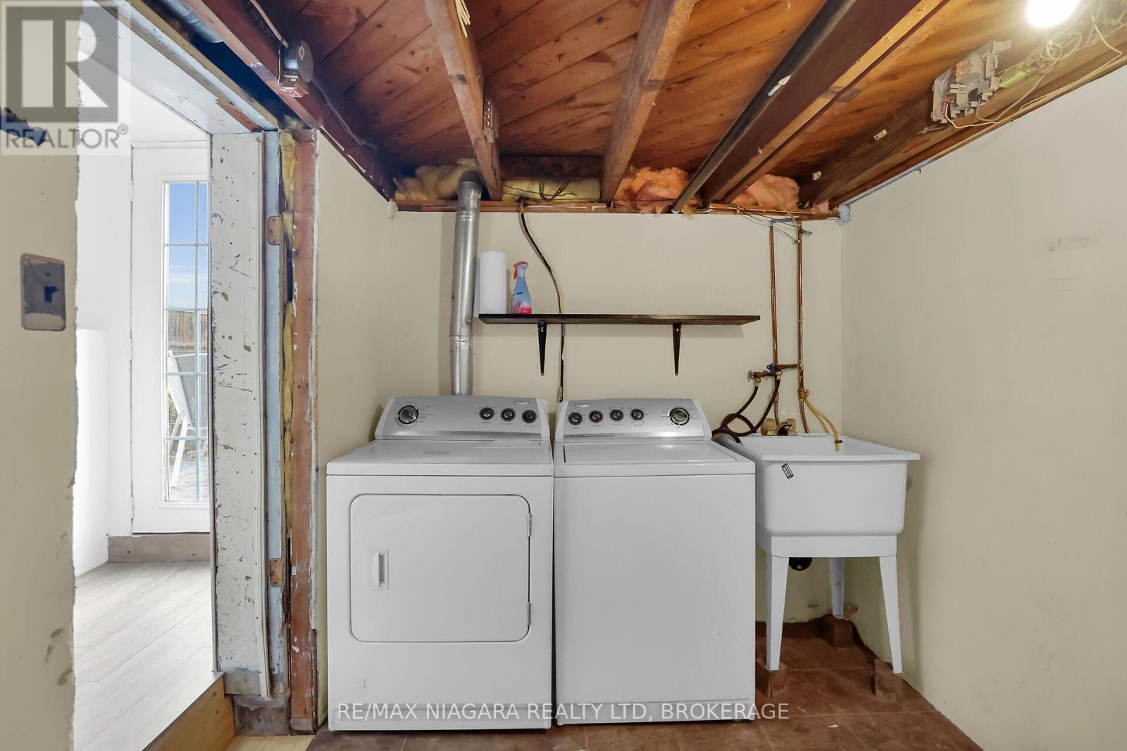 Photo 11 of 232 Merritt Street, St Catharines ON