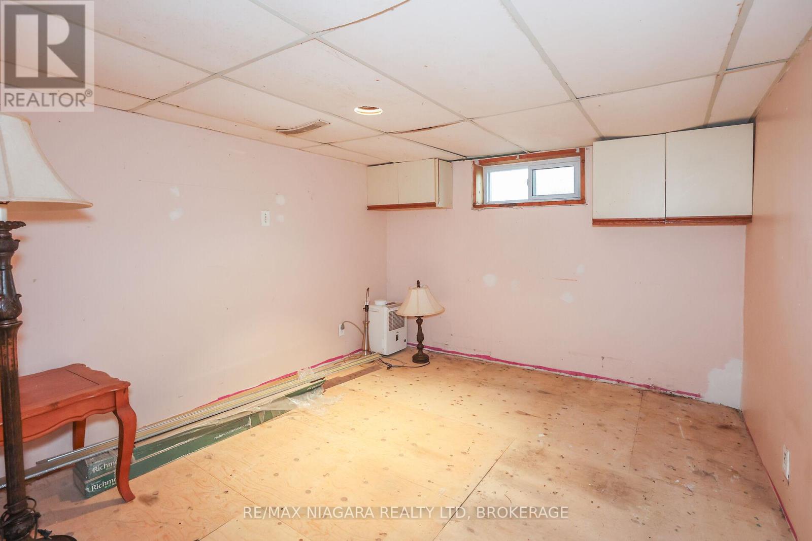 Photo 6 of 232 Merritt Street, St Catharines ON
