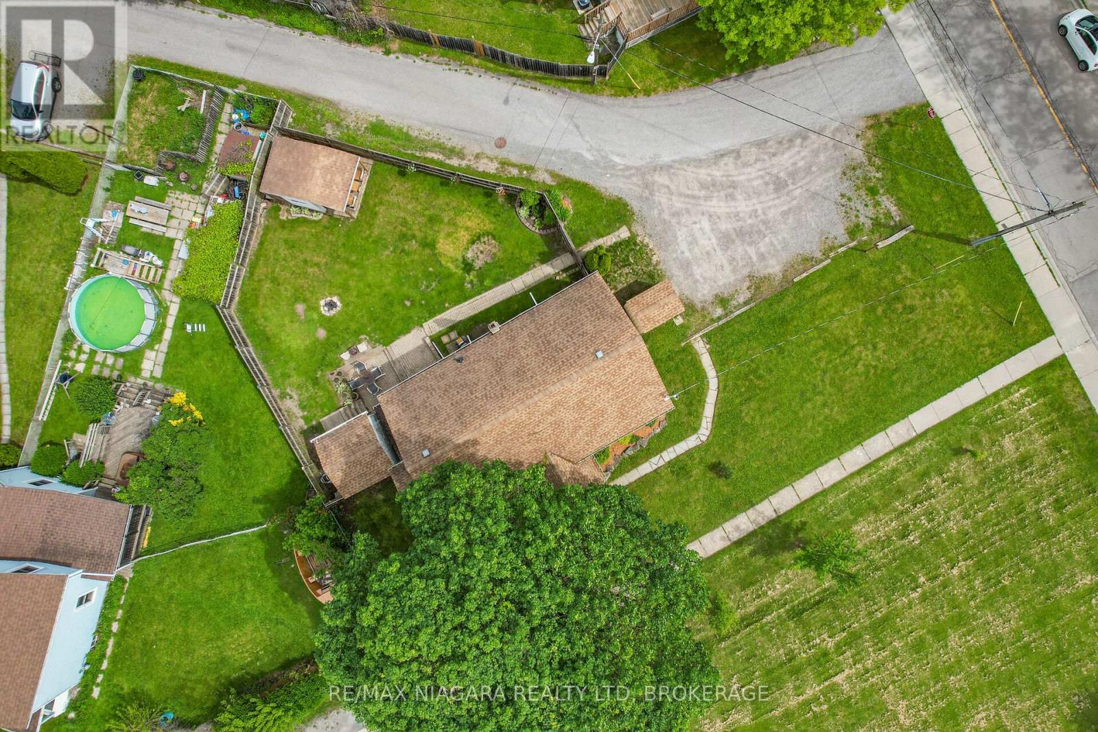 Photo 7 of 232 Merritt Street, St Catharines ON