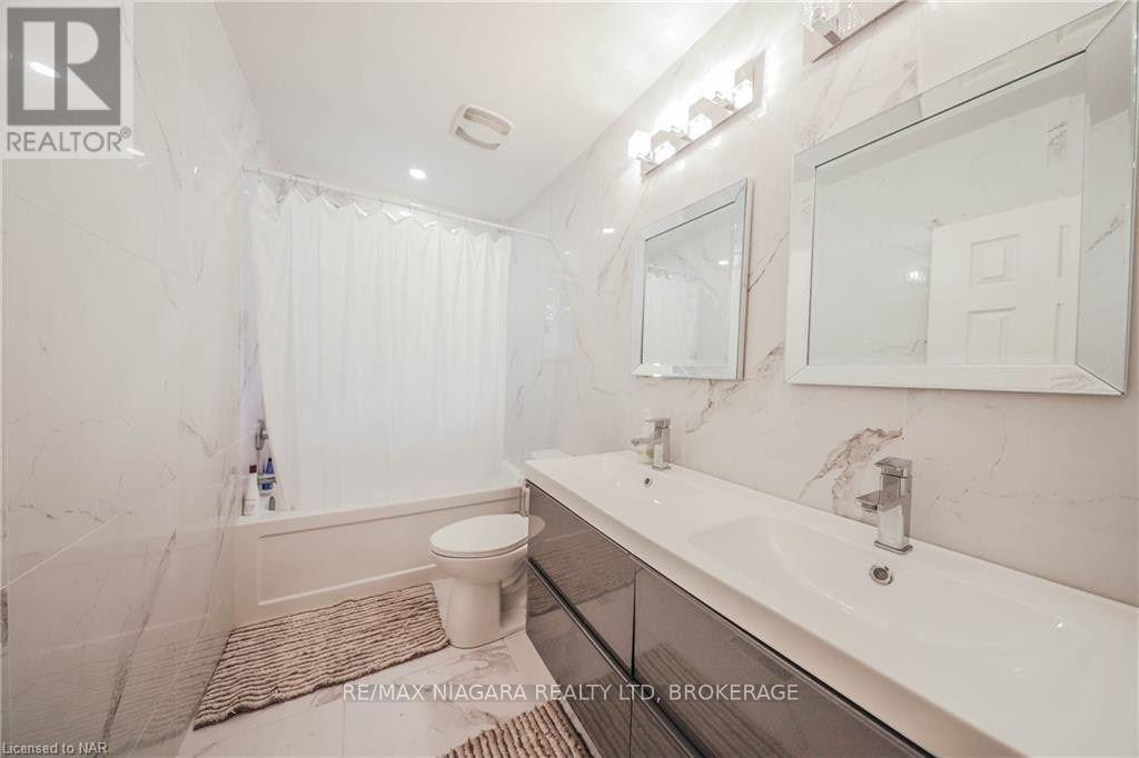 Photo 13 of 641 Niagara Street, St Catharines ON