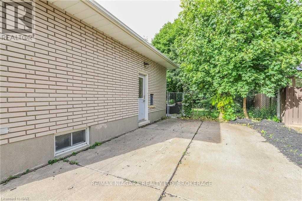 Photo 26 of 641 Niagara Street, St Catharines ON