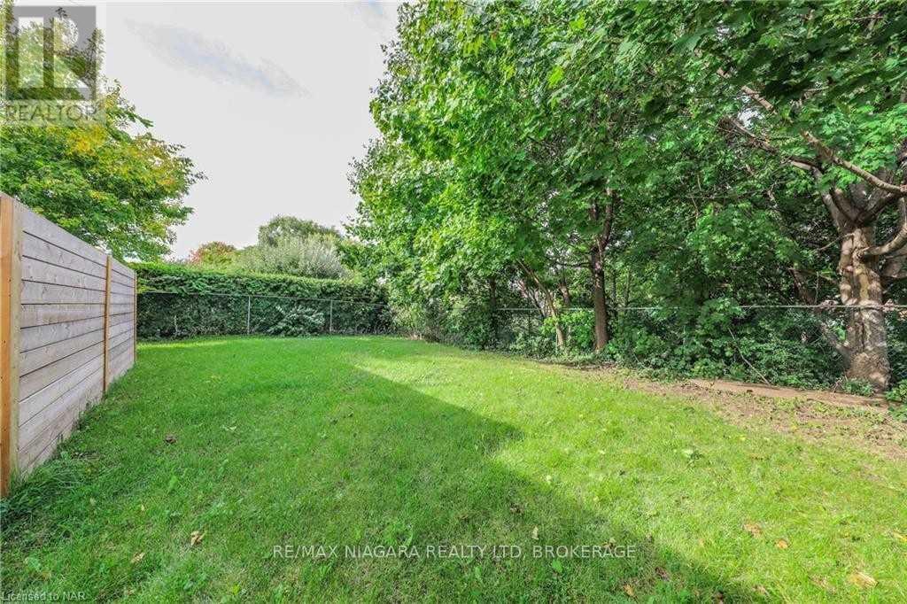 Photo 28 of 641 Niagara Street, St Catharines ON