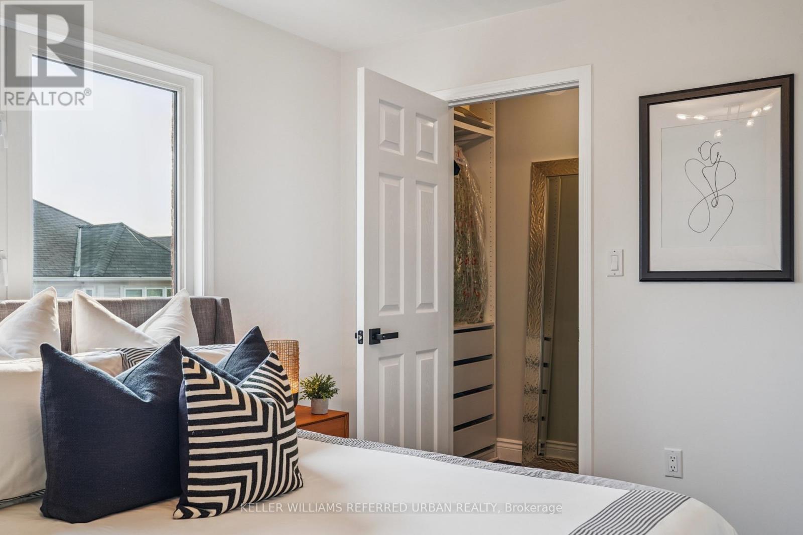 Photo 13 of 356 Tonelli Lane, Milton ON