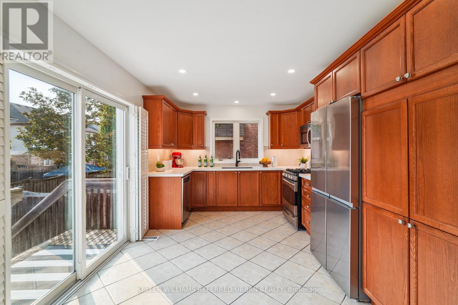 Photo 5 of 356 Tonelli Lane, Milton ON