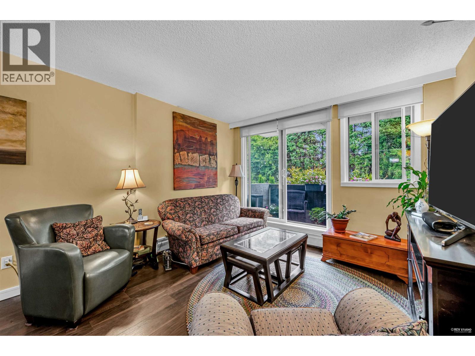 Photo 12 of 203 1867 W 3rd Avenue, Vancouver BC