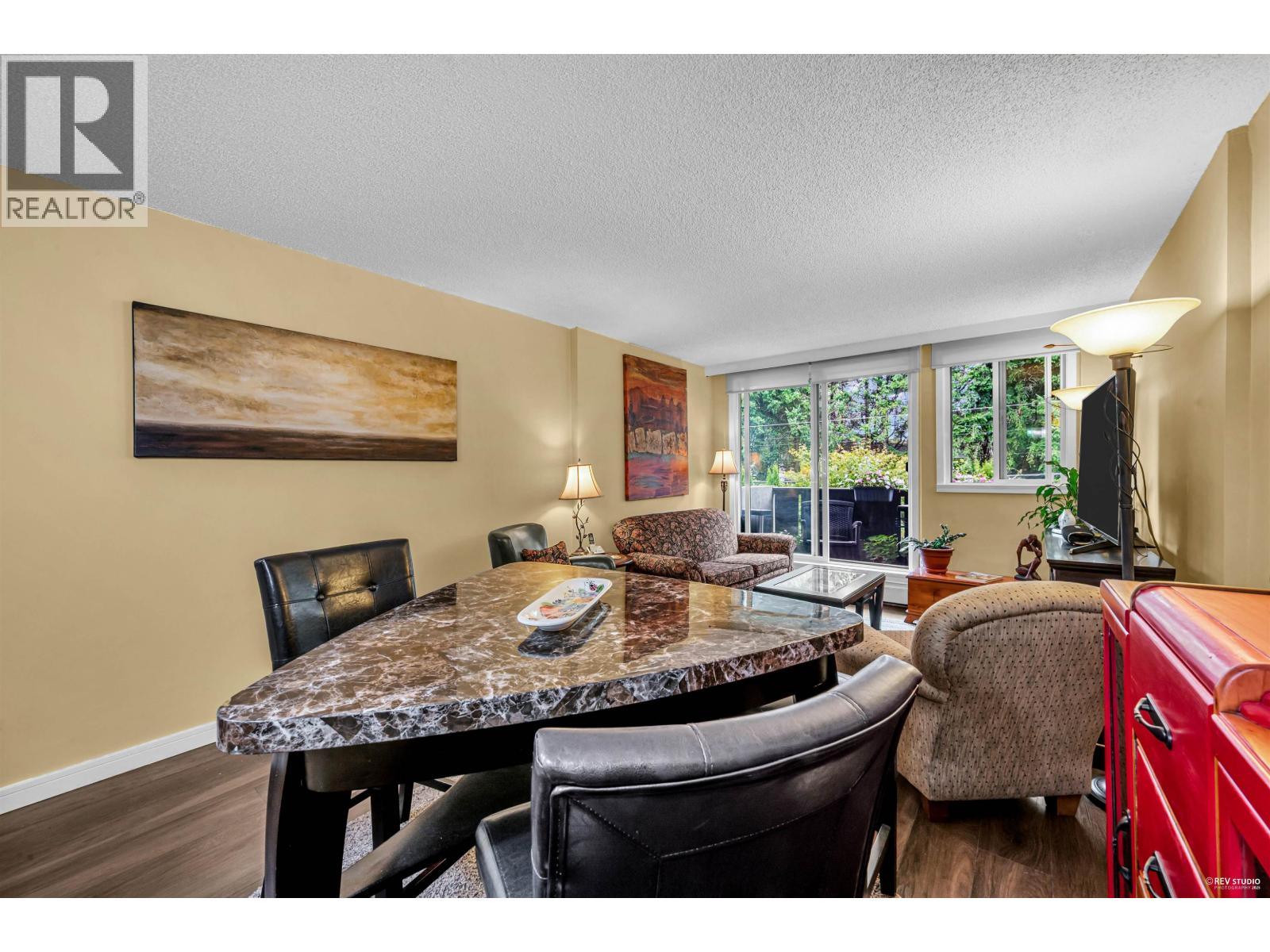 Photo 13 of 203 1867 W 3rd Avenue, Vancouver BC
