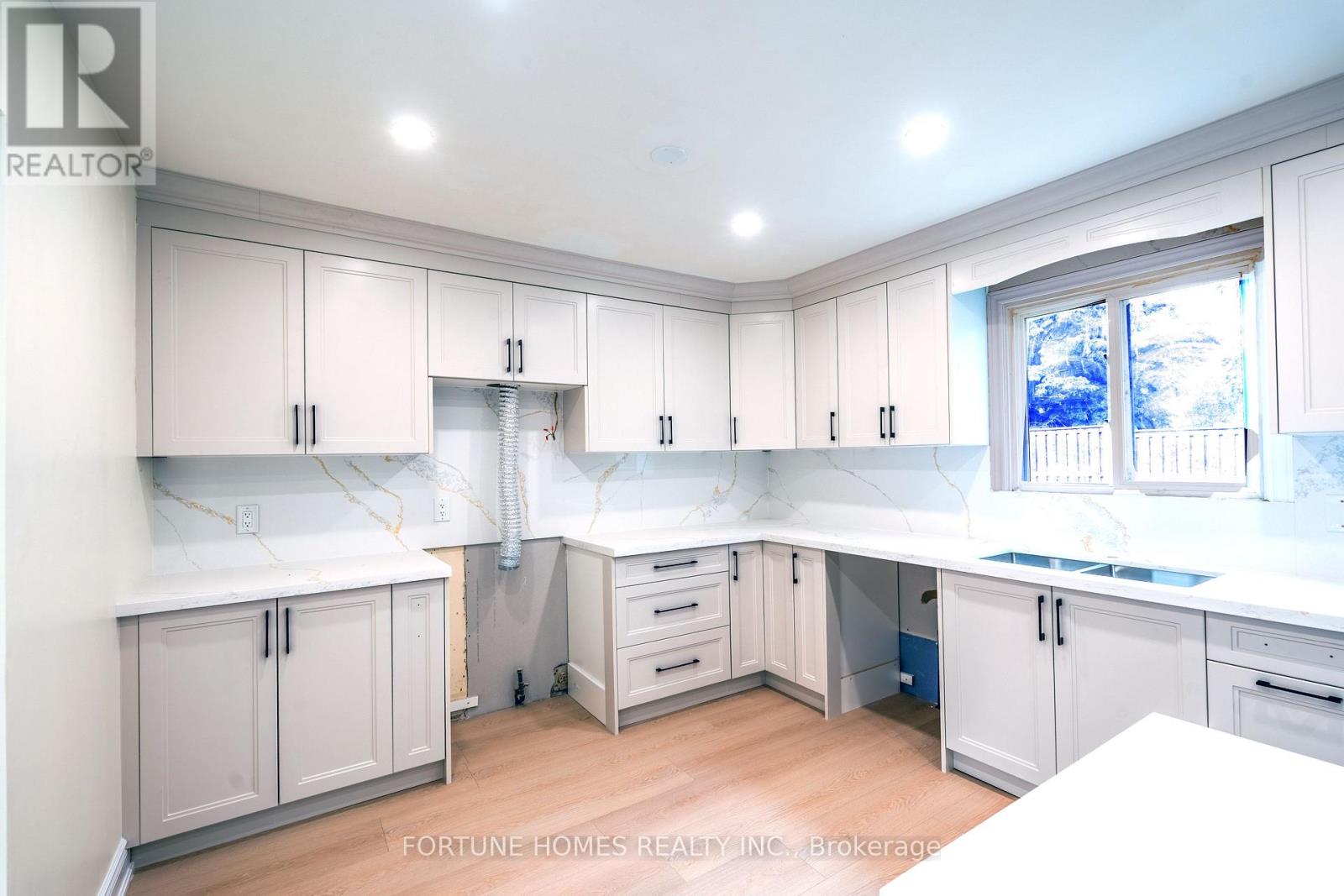 Single Family House for Sale in  NASMITH STREET Brampton (Westgate) 