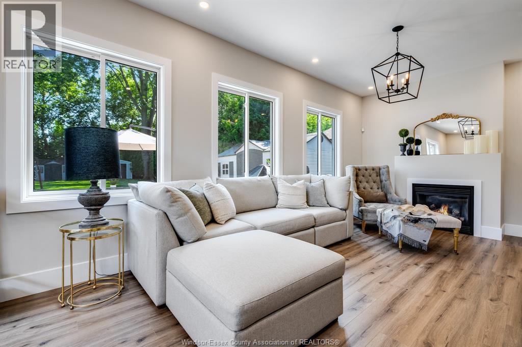 Photo 13 of 533 Morand Street, Windsor ON