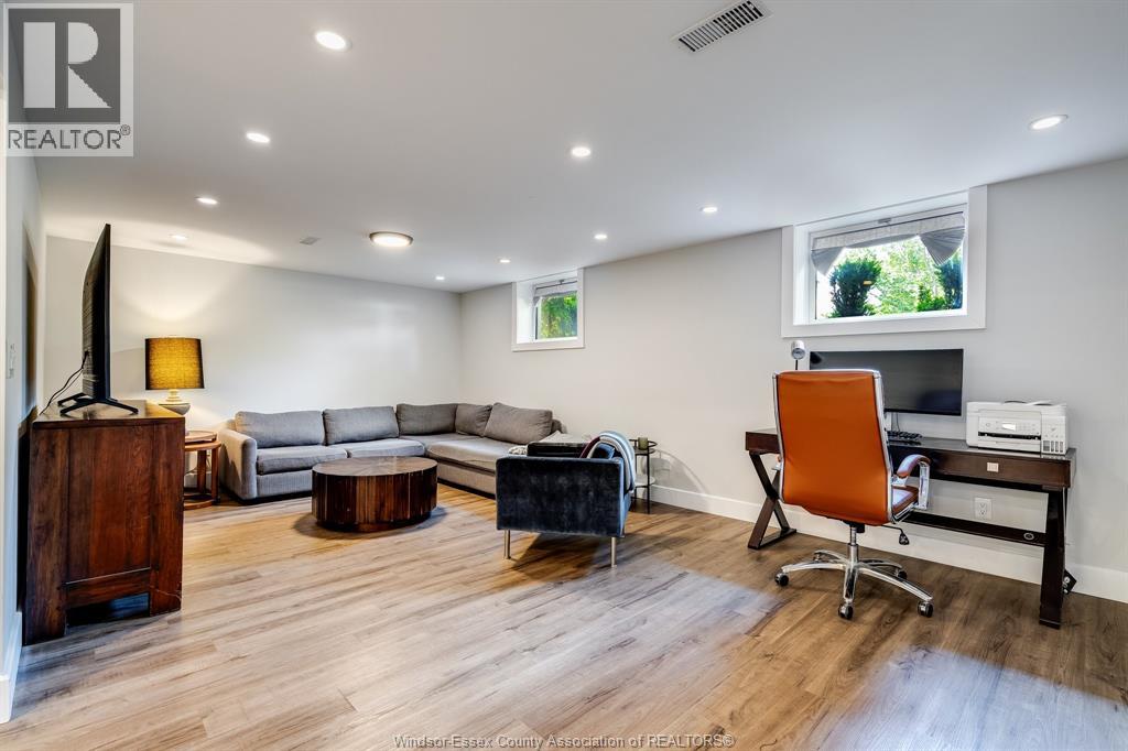 Photo 43 of 533 Morand Street, Windsor ON