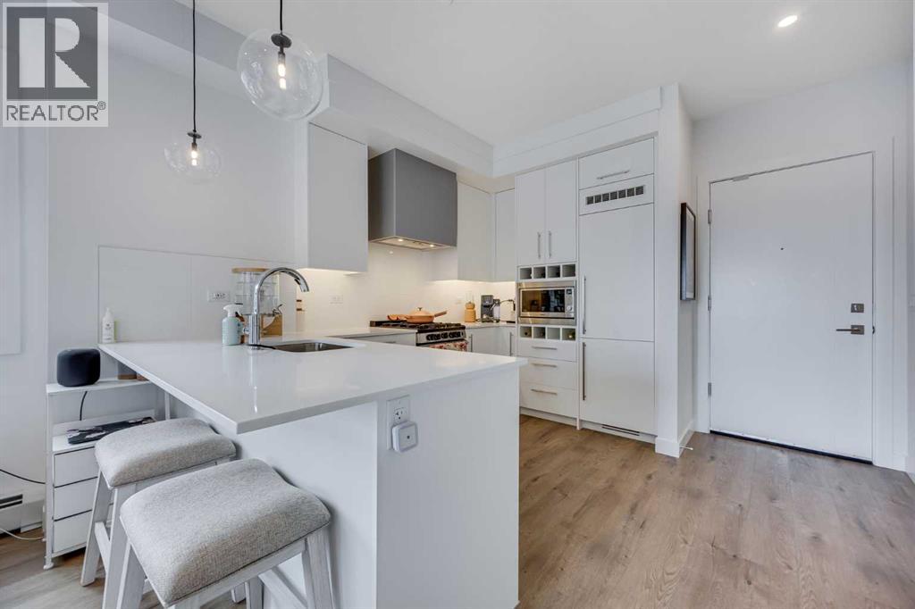 Photo 12 of 402 8230 Broadcast Avenue, Calgary AB