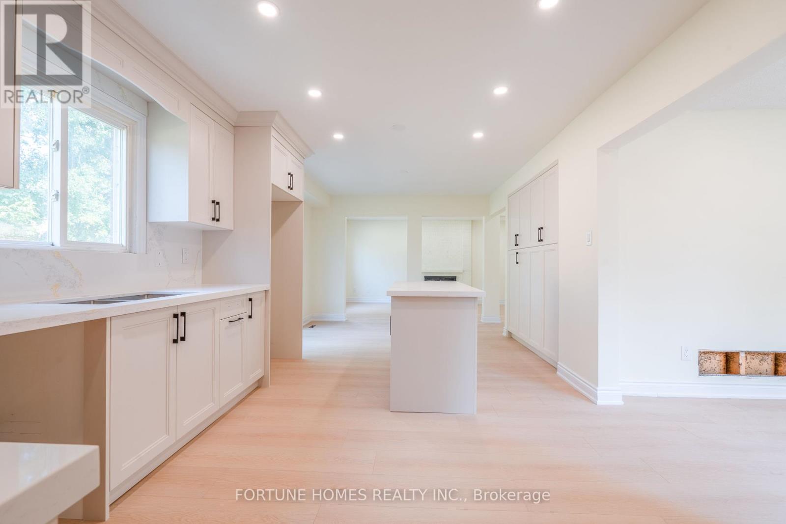 Single Family House for Sale in  NASMITH STREET Brampton (Westgate) 