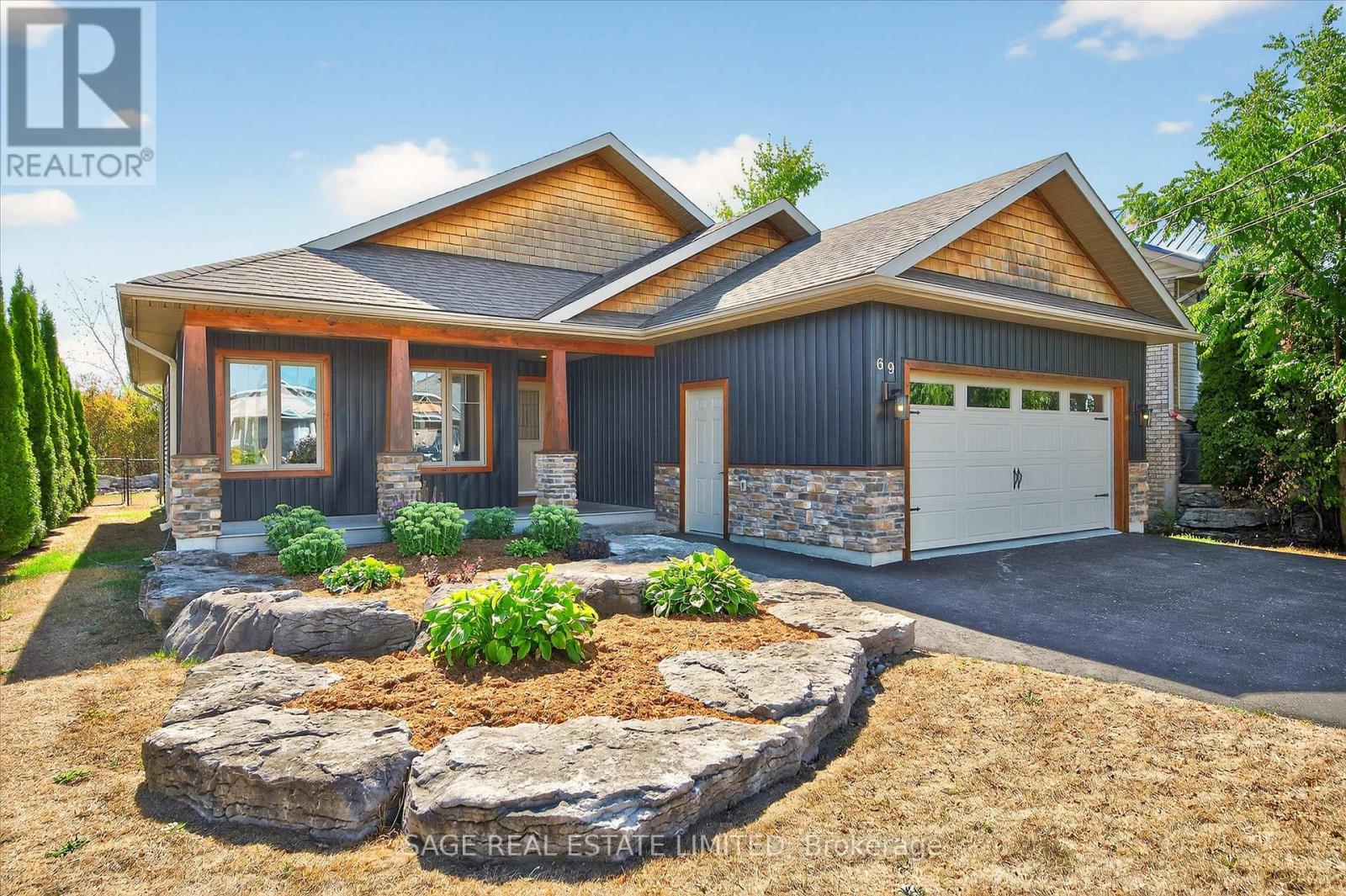 Photo 1 of 69 Helen Street, Kawartha Lakes ON