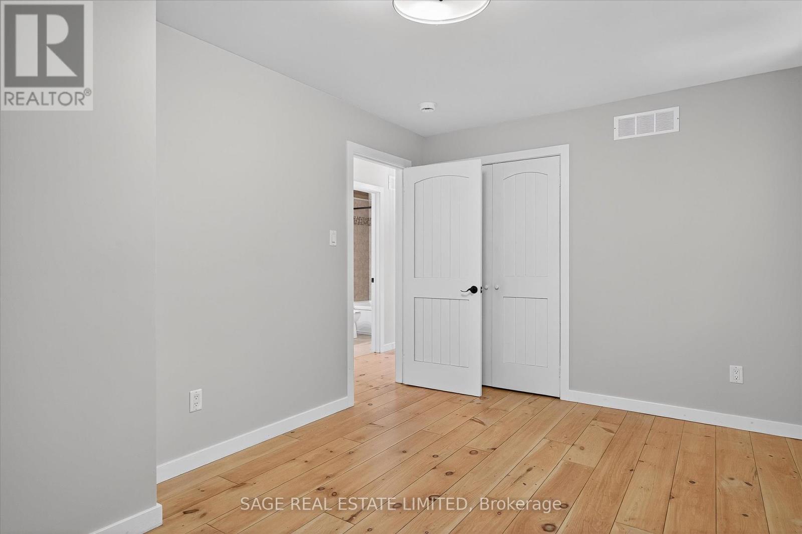 Photo 27 of 69 Helen Street, Kawartha Lakes ON
