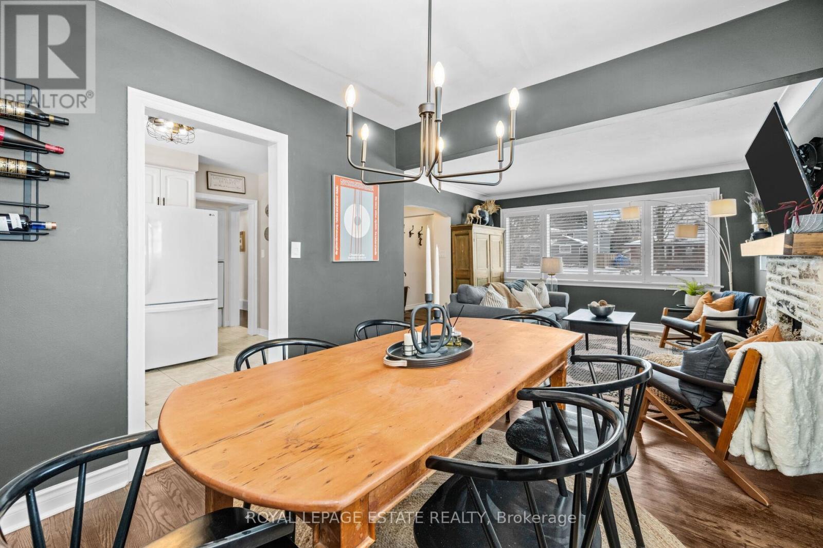 Photo 10 of 111 Leitch Drive, Grimsby ON
