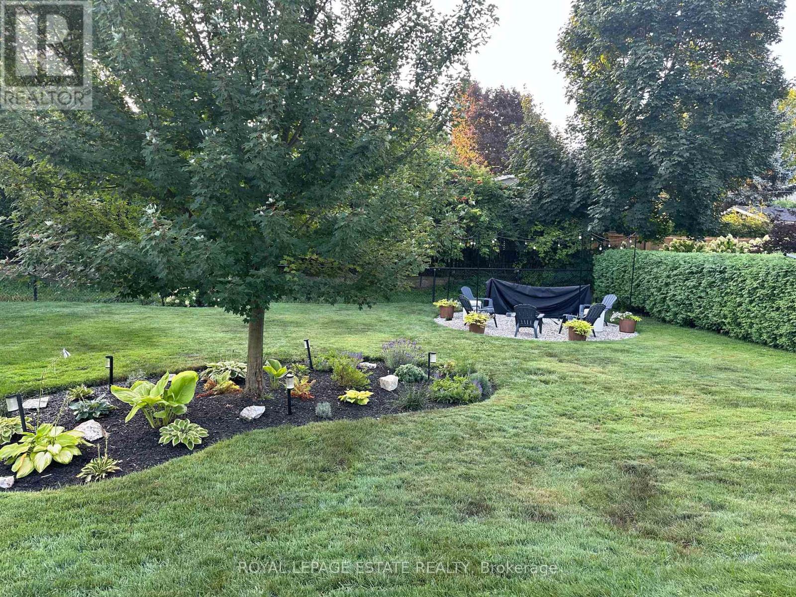 Photo 28 of 111 Leitch Drive, Grimsby ON