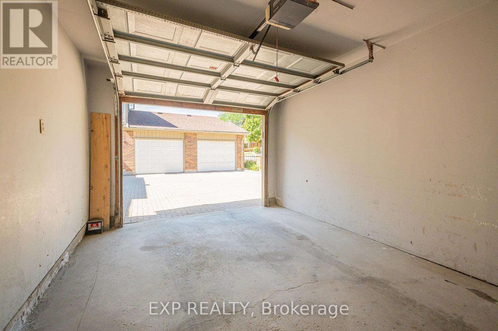 Photo 34 of 8 250 Keats Way, Waterloo ON