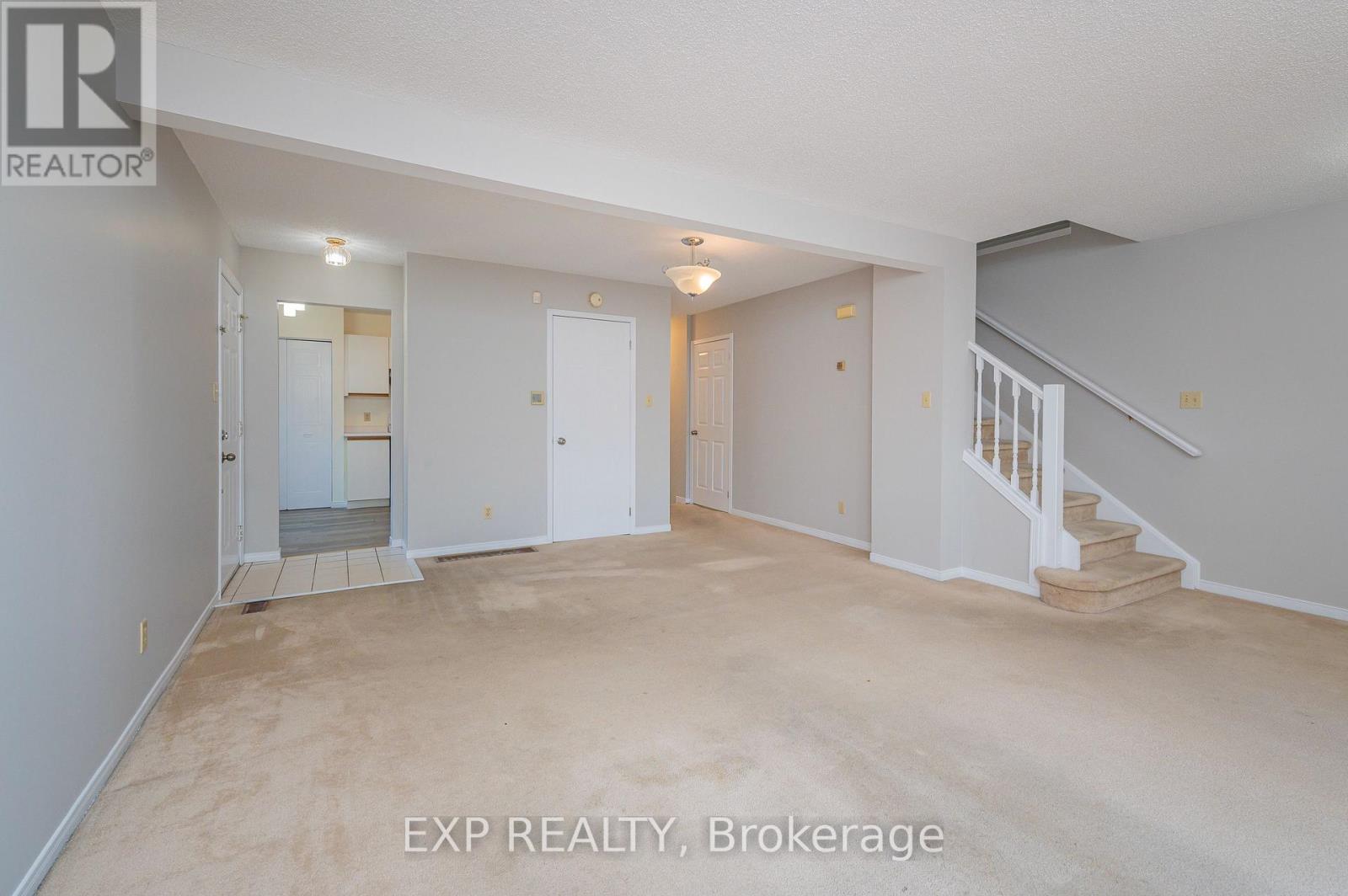Photo 6 of 8 250 Keats Way, Waterloo ON