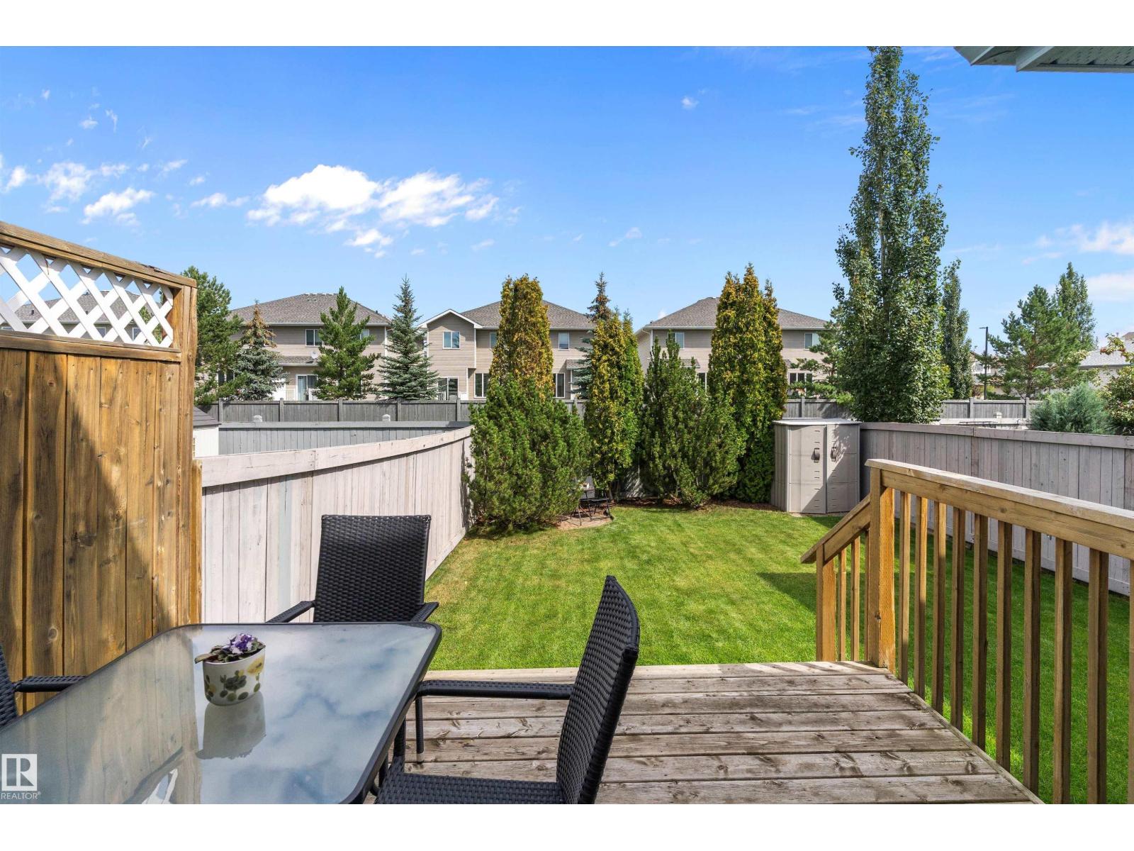 Photo 21 of 112 Castle Dr Nw, Edmonton AB