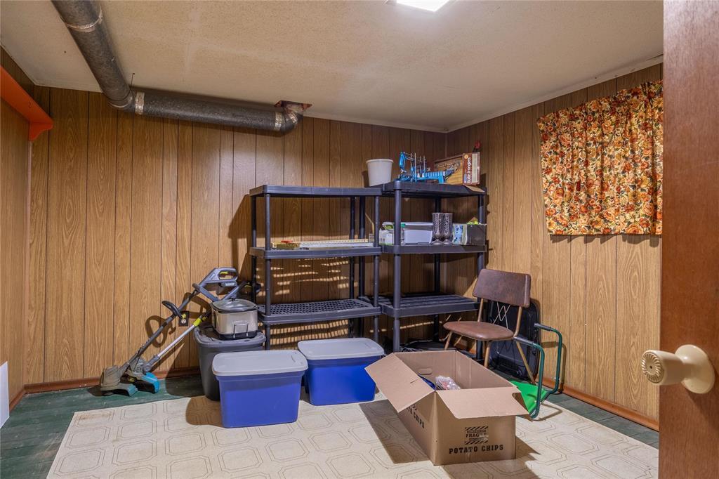 Photo 37 of 7098 64 E Road, Piney Rm MB