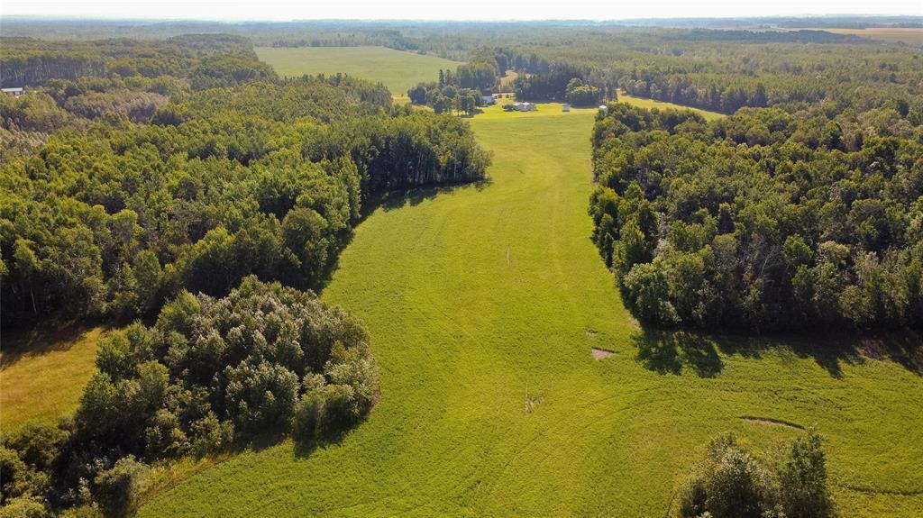 Photo 17 of 7098 64 E Road, Piney Rm MB