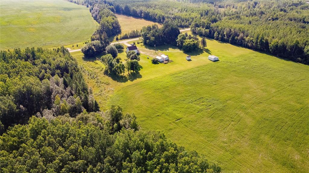 Photo 27 of 7098 64 E Road, Piney Rm MB