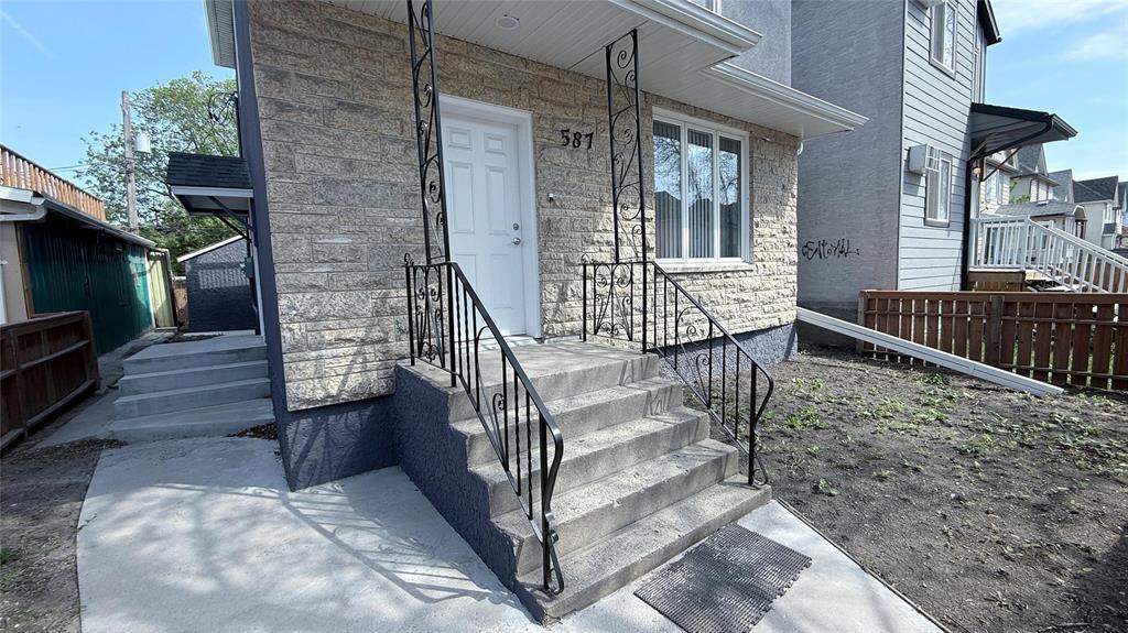 Photo 47 of 587 Langside Street, Winnipeg MB