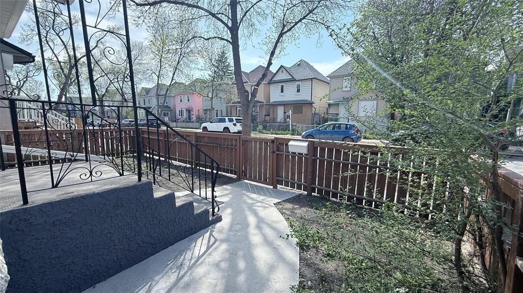 Photo 49 of 587 Langside Street, Winnipeg MB
