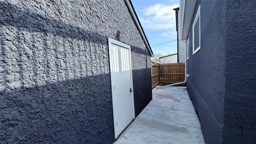 Photo 50 of 587 Langside Street, Winnipeg MB