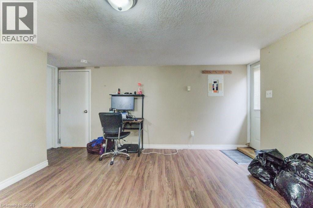 Photo 5 of 56 Lilac Street Unit 1 B, Kitchener ON