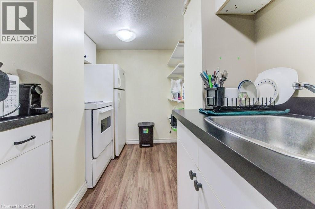 Photo 7 of 56 Lilac Street Unit 1 B, Kitchener ON