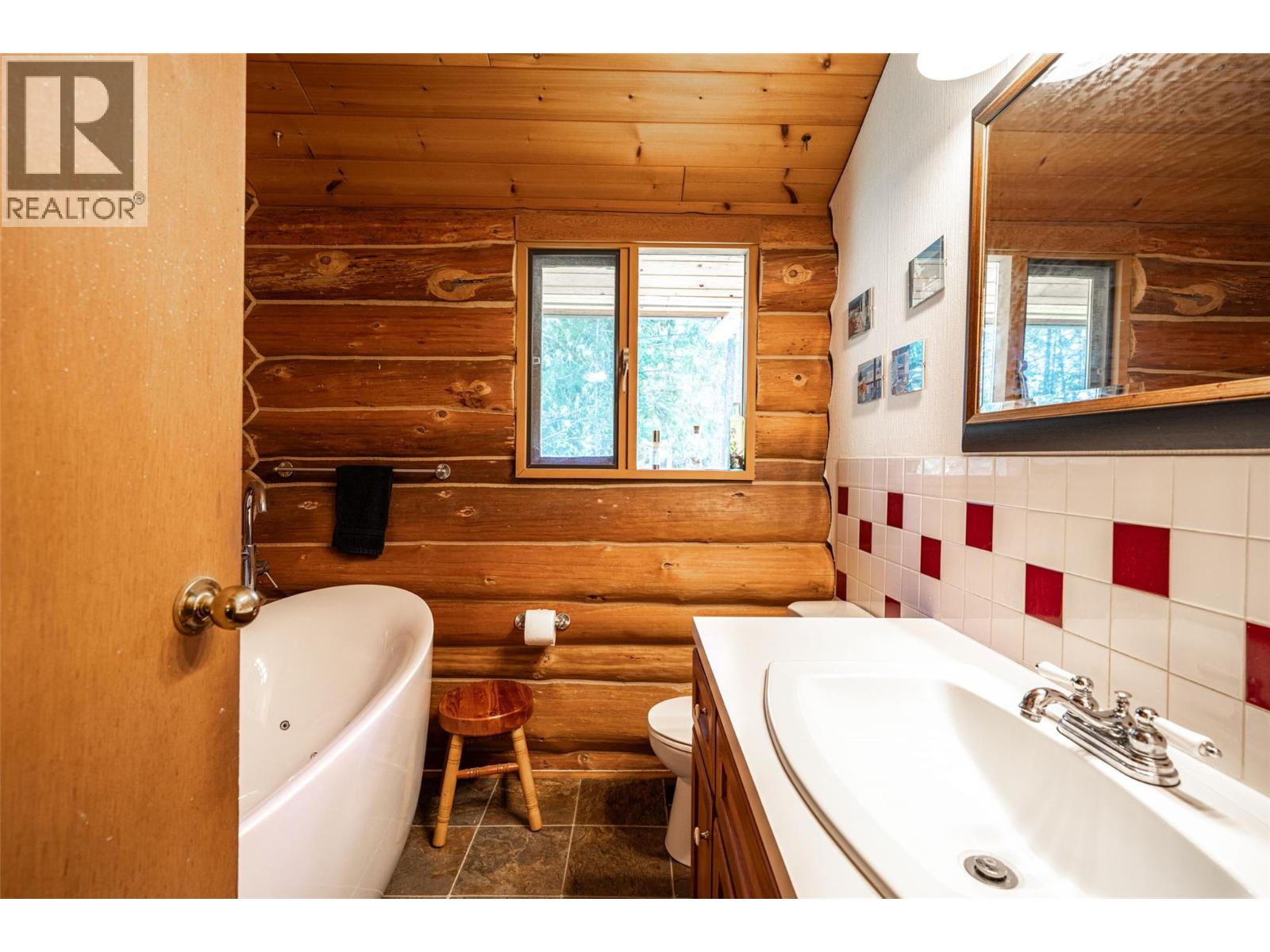 1474 6 Highway, Cherryville
