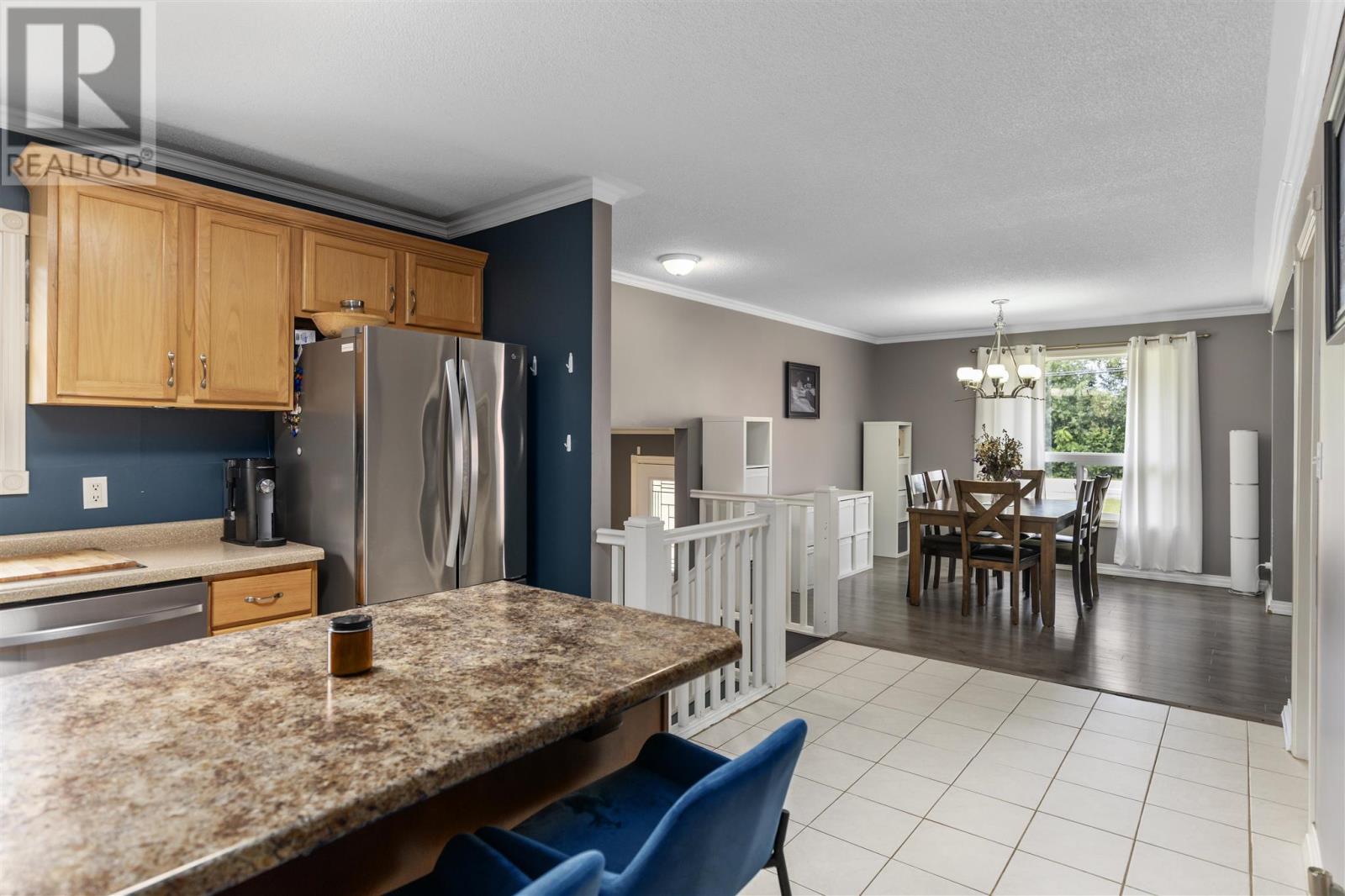 Photo 10 of 2649 Queen St E, Sault Ste Marie ON
