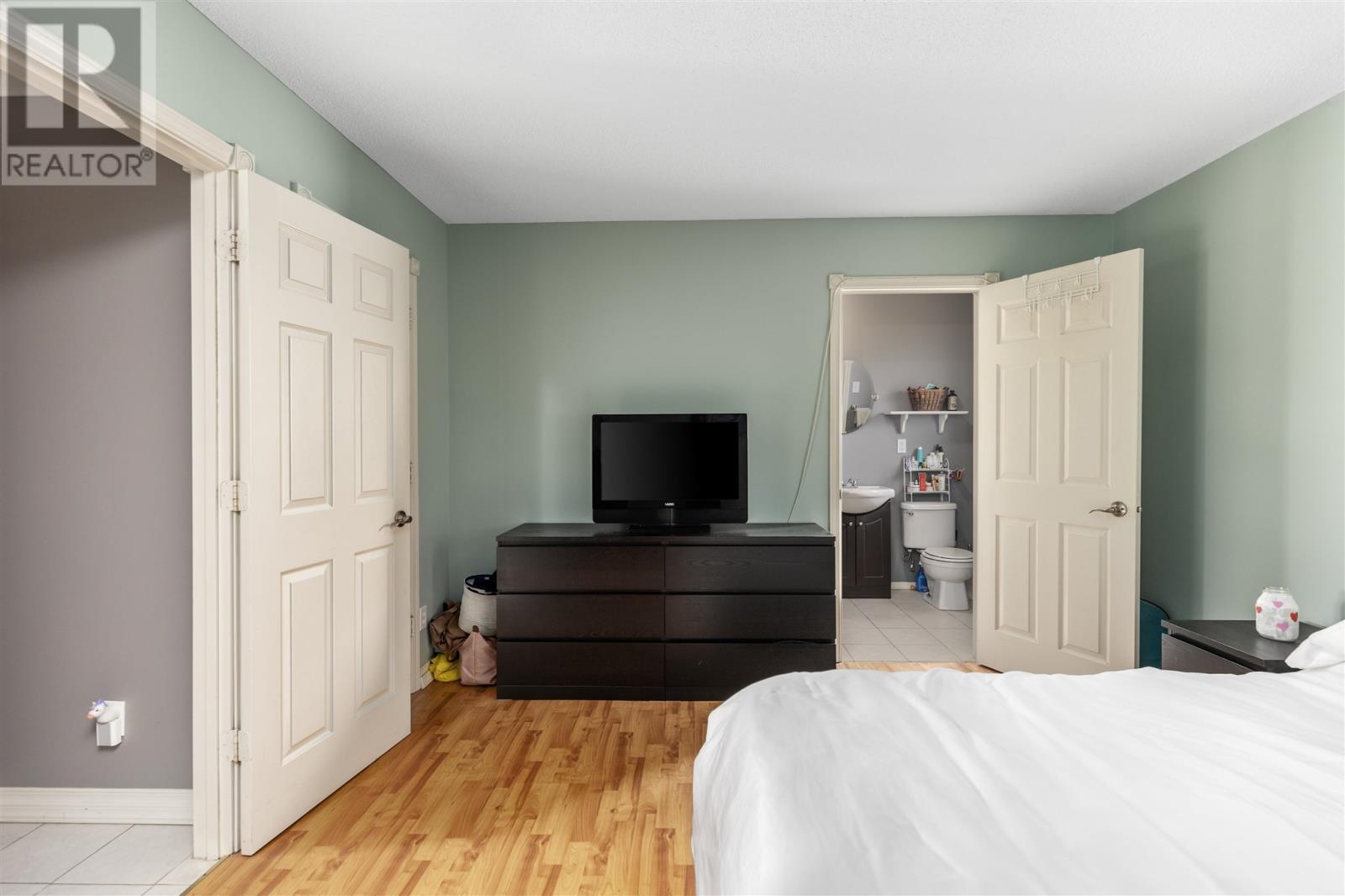 Photo 20 of 2649 Queen St E, Sault Ste Marie ON