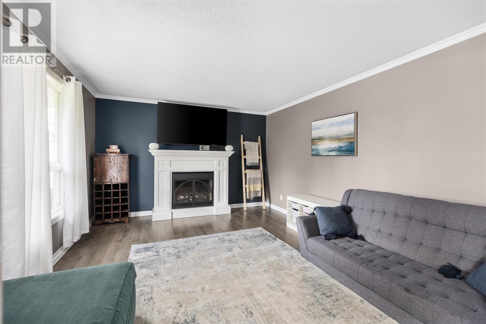 Photo 6 of 2649 Queen St E, Sault Ste Marie ON
