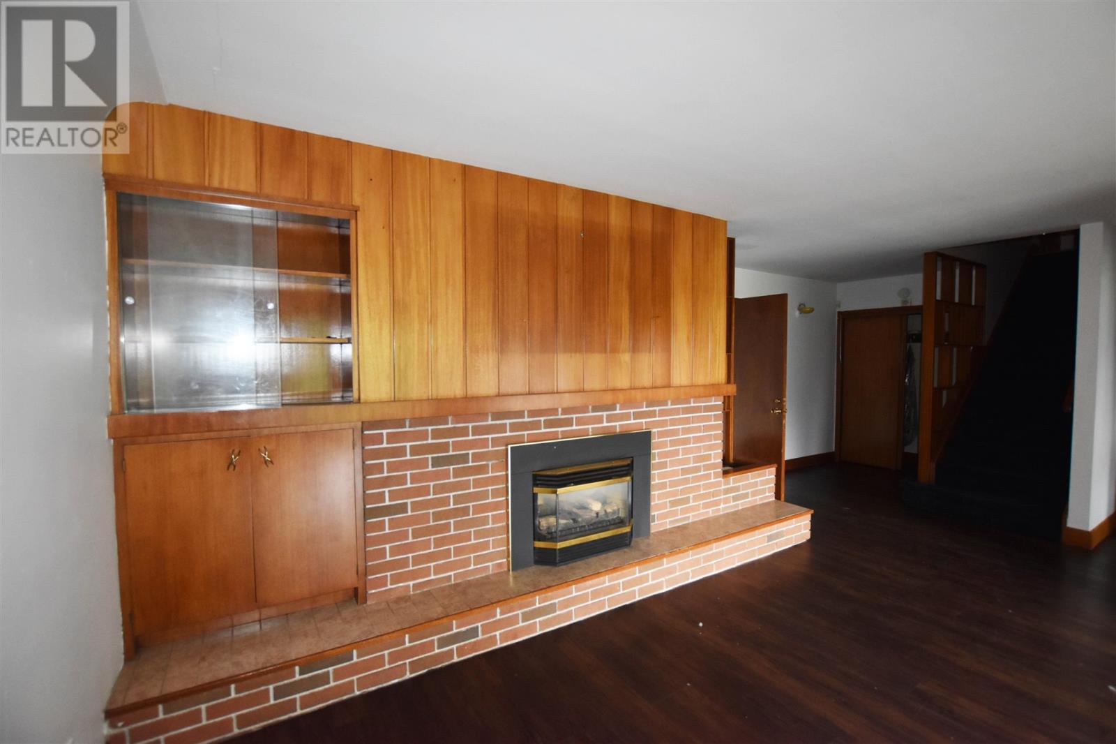 Photo 14 of 1015 Queen St E, Sault Ste Marie ON