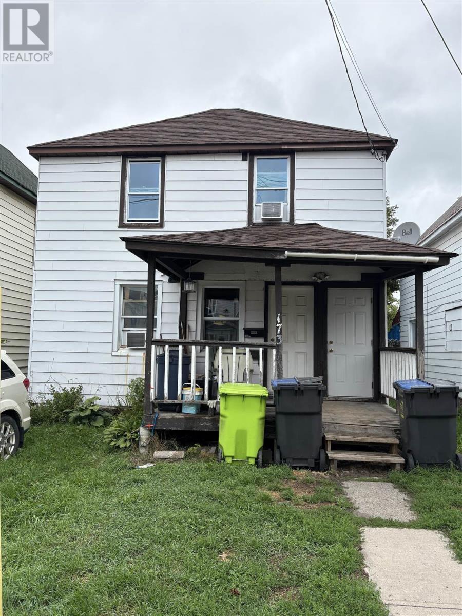 Photo 2 of 173 Dennis St, Sault Ste Marie ON