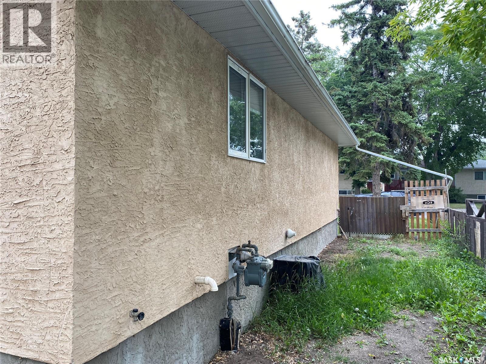 Photo 17 of 460 Wascana Street, Regina SK