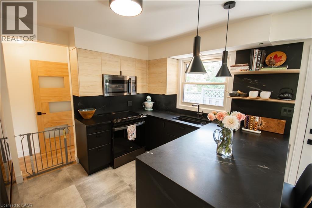 Photo 10 of 2 Grenada Drive, Simcoe ON