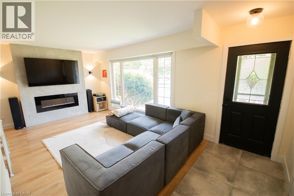 Photo 6 of 2 Grenada Drive, Simcoe ON