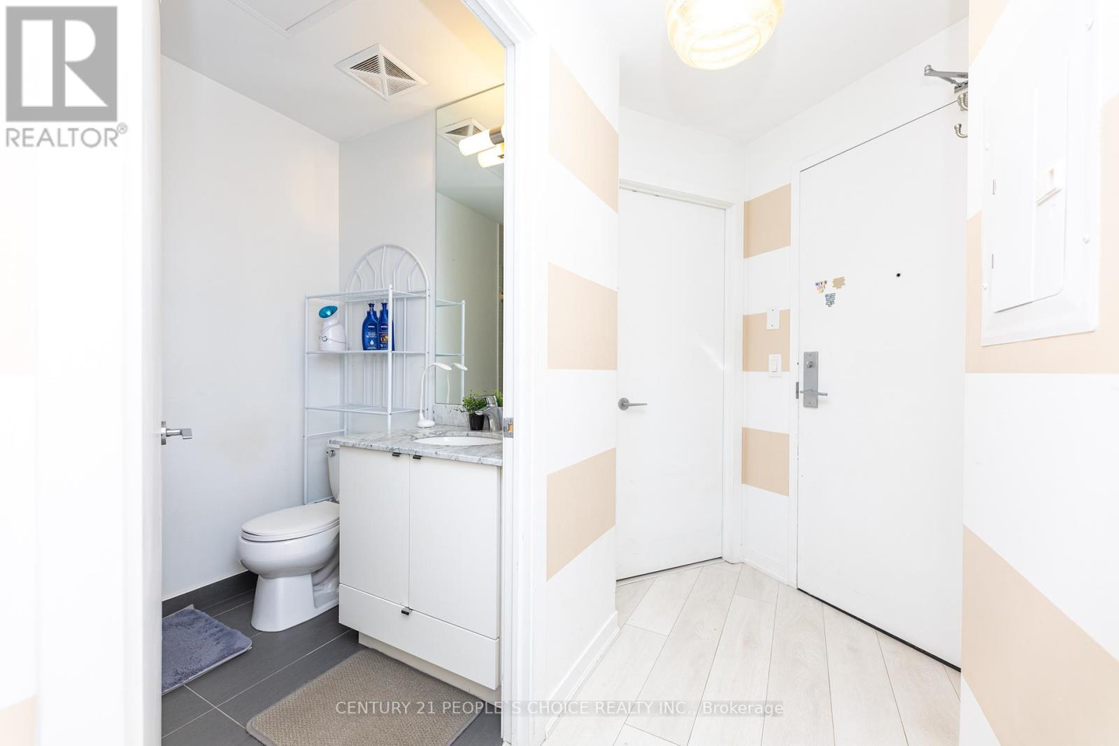 Photo 10 of 2215 51 East Liberty Street, Toronto ON